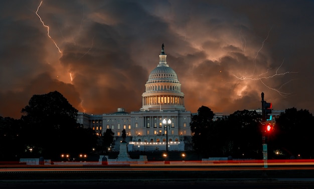 Government Shutdown Alert: Impact on US Benefits & Services
