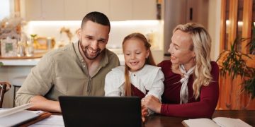 Child Tax Credit Expansion 2025: Find Out If You Qualify - Cover Image
