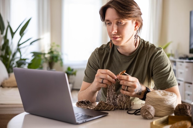 Monetize Your Hobby: Unlock $1,000/Month Side Hustle Income
